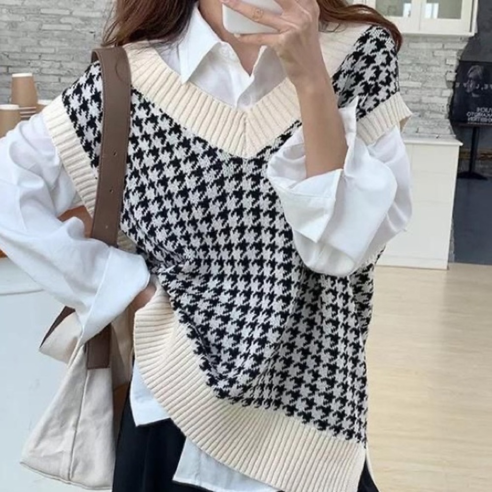 NWOT Houndstooth Sweater Vest